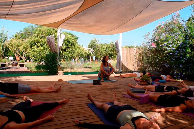 retiros de yoga nidra