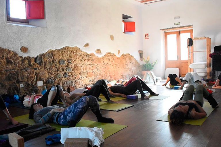 retiro yoga 4 a 8 diciembre 2026