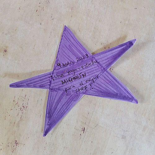 ¡Nuestra 1ª estrella yoga-michelín!